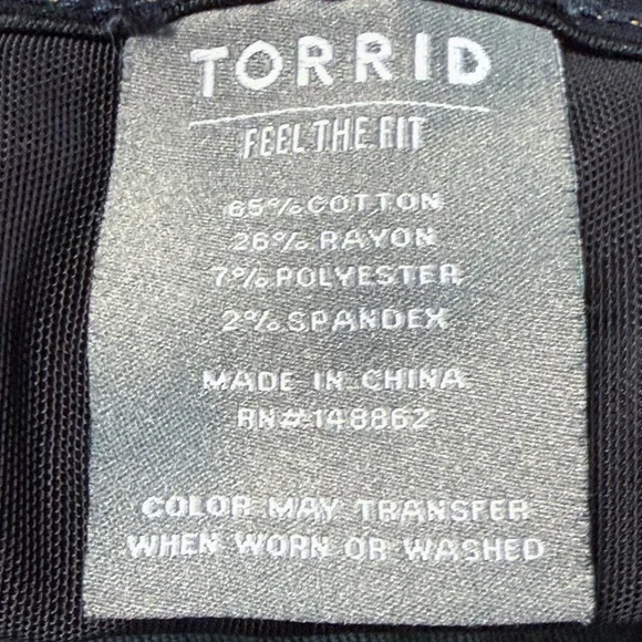 Torrid Bombshell Crop Skinny Jeans 24 Plus | Dark Blue Premium Stretch - Picture 10 of 11